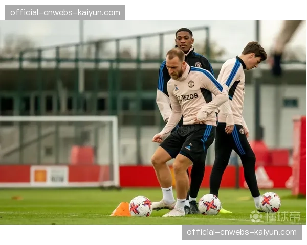 赛前发布会：滕哈格确认球队无新增伤病，全员可出战与埃弗顿的比赛