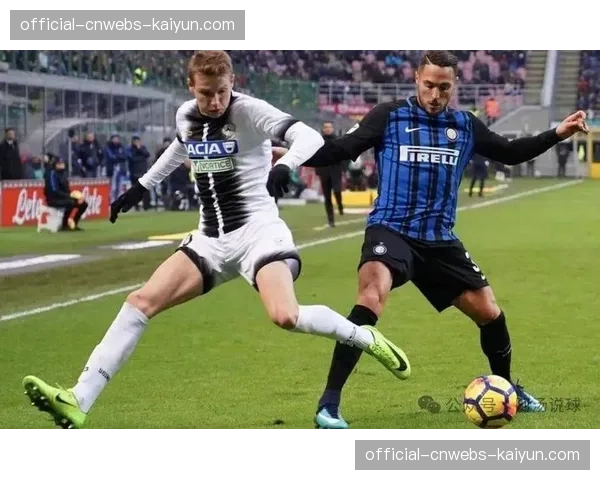 特写：乌迪内斯门将的沮丧——球队控球率垫底，但被射门次数联赛第三